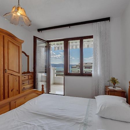 Apartments Tihomir Musac Omis Bagian luar foto