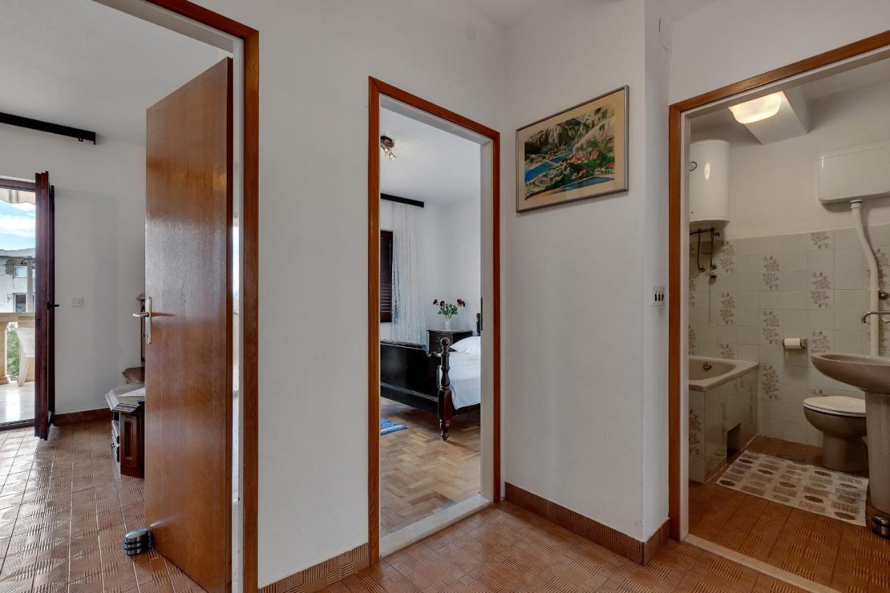 Apartments Tihomir Musac Omis Bagian luar foto